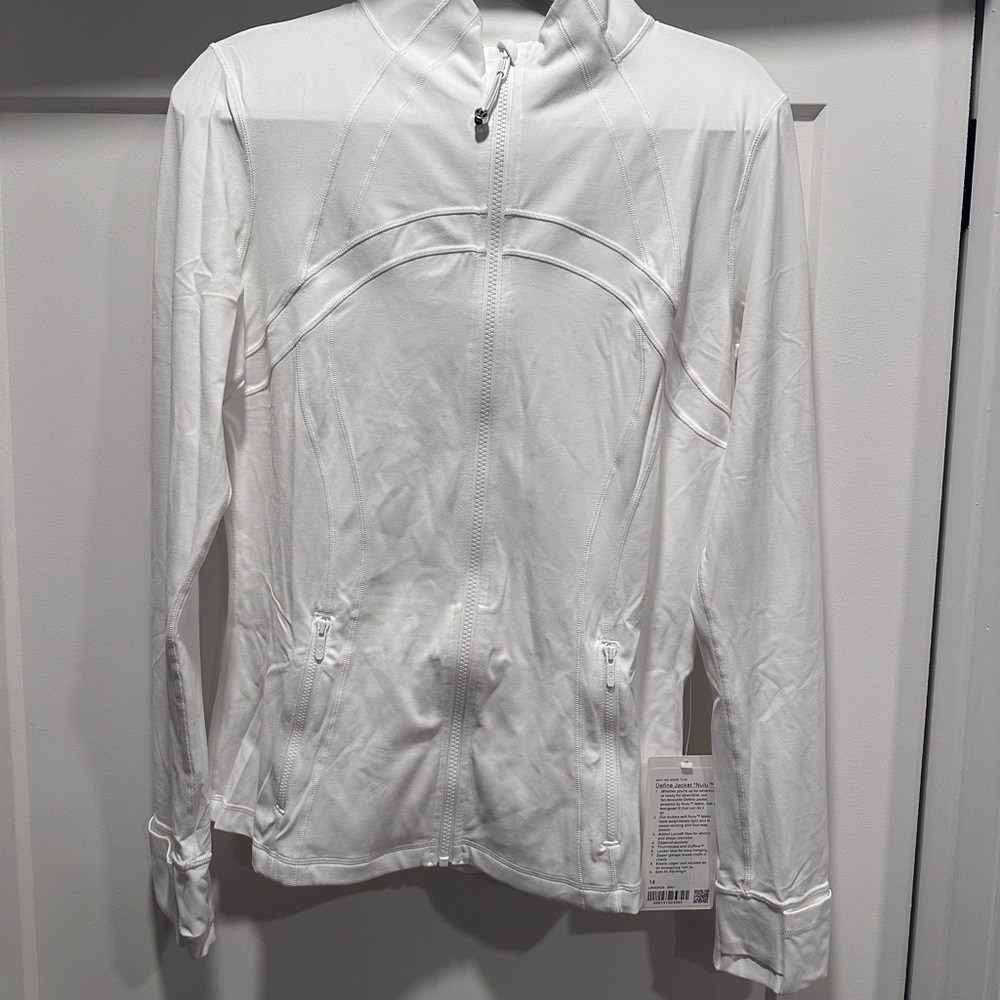Lululemon Define Jacket Nulu with High Collar and Fitted Sleeves